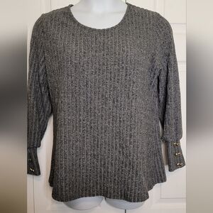 #527 Gray Heathered Rib Knit Top W Gold Deco Button Trim.Sz,1X